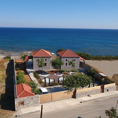 Alisahni Beachfront Villas Кіотарі Екстер'єр фото